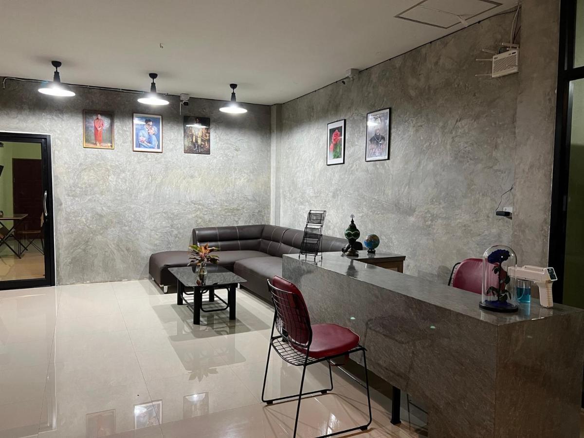 V Tharm Hotel Udon Thani Exterior foto