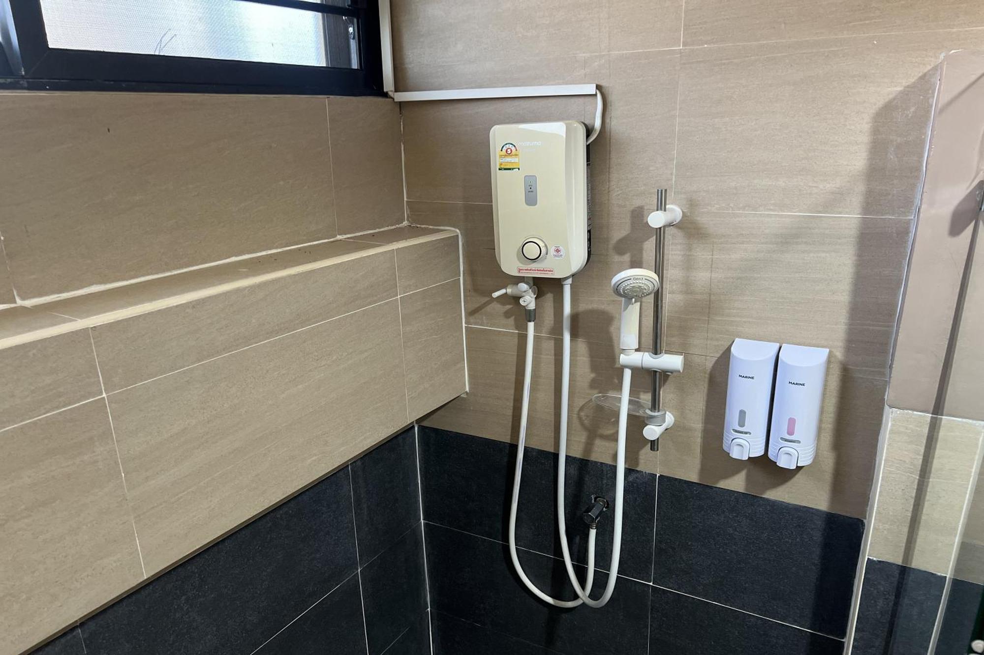 V Tharm Hotel Udon Thani Exterior foto